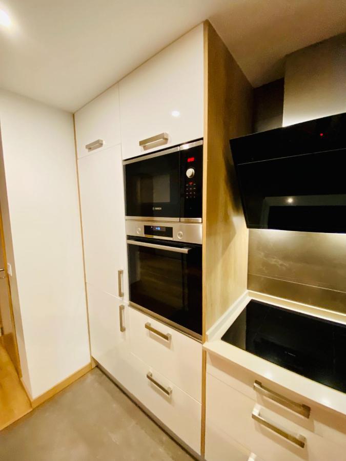 Lovely Apartment For Family And Group Of Friends Povoa de Santa Iria Exterior photo