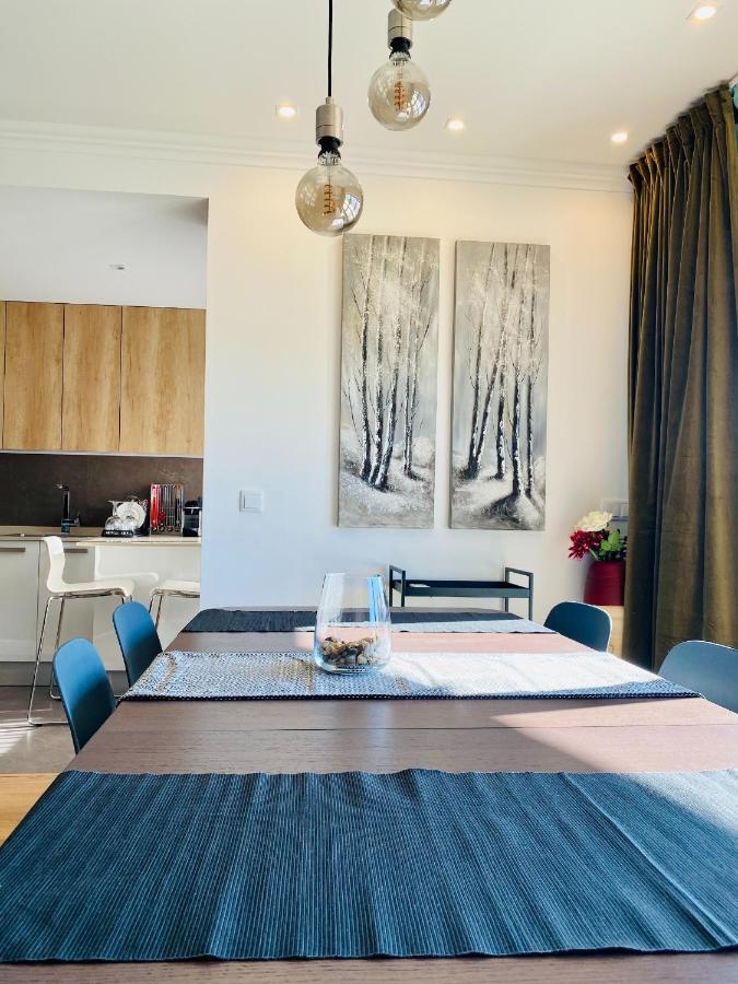 Lovely Apartment For Family And Group Of Friends Povoa de Santa Iria Exterior photo