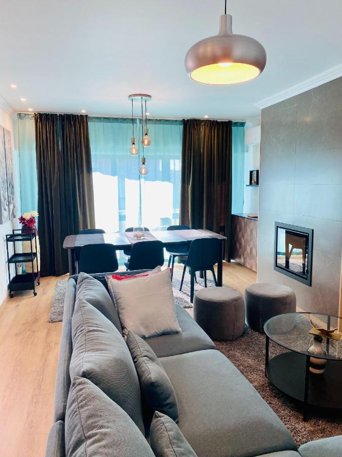 Lovely Apartment For Family And Group Of Friends Povoa de Santa Iria Exterior photo
