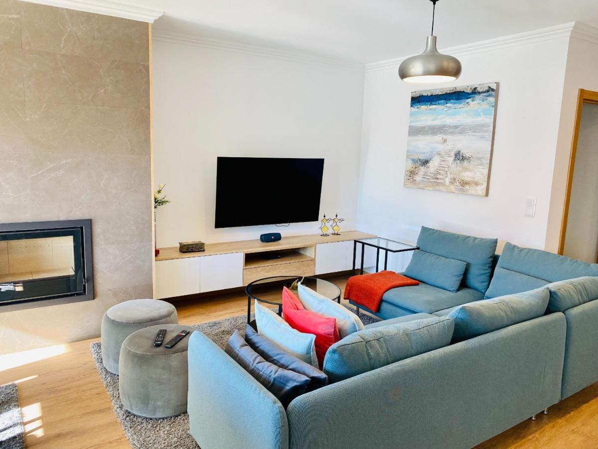 Lovely Apartment For Family And Group Of Friends Povoa de Santa Iria Exterior photo