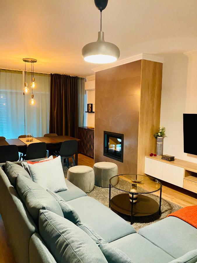 Lovely Apartment For Family And Group Of Friends Povoa de Santa Iria Exterior photo
