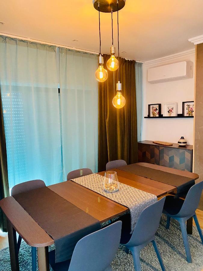 Lovely Apartment For Family And Group Of Friends Povoa de Santa Iria Exterior photo